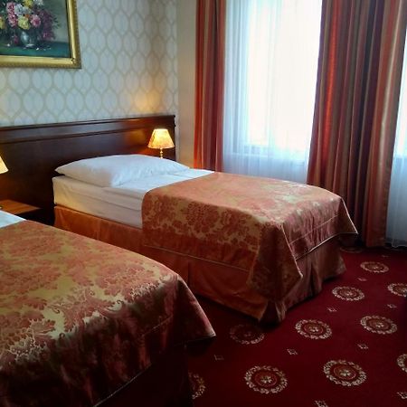 Hotel Kopernik チェホチネク エクステリア 写真
