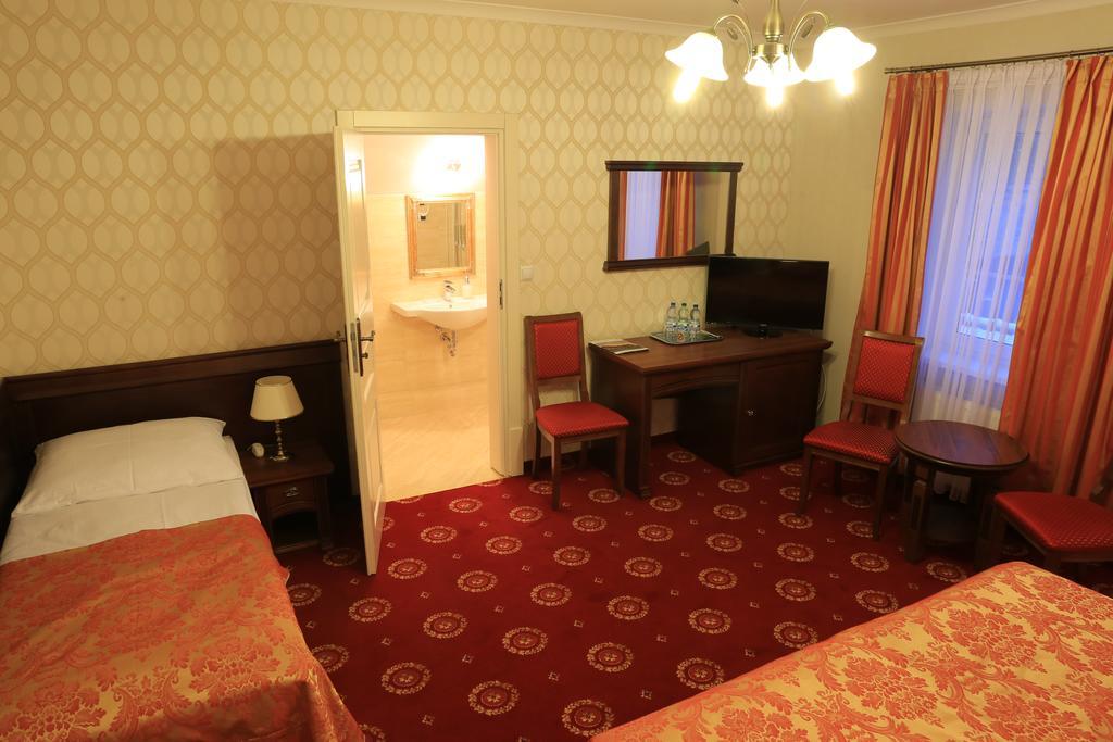 Hotel Kopernik チェホチネク 部屋 写真