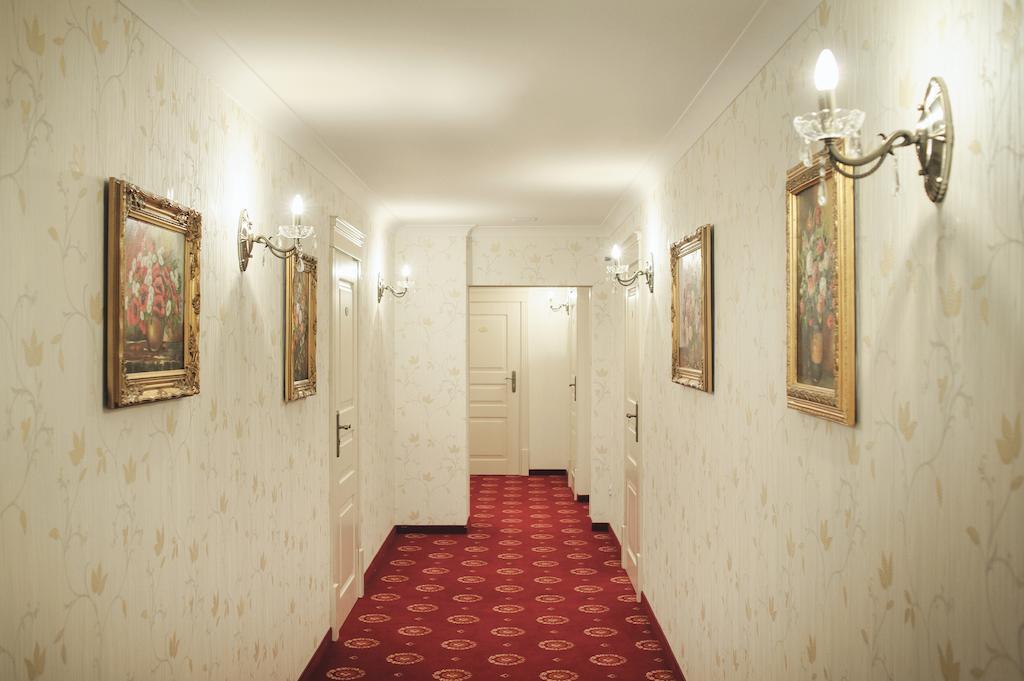 Hotel Kopernik チェホチネク エクステリア 写真
